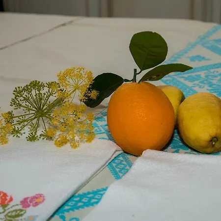Martina 2*